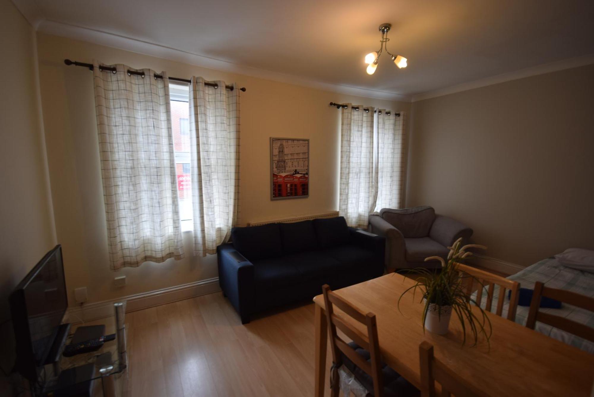 Two Bedroom Flat St Andrews Road 伦敦 外观 照片